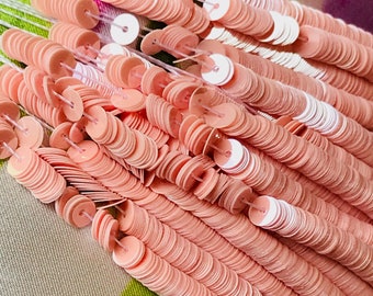 Baby Pink Color Six-Petals Flower \u201cRoselline\u201d 5mm Fantasy sequins #3344 Loose Flat SequinsPaillettes Andrea Bilics Premium Sequins