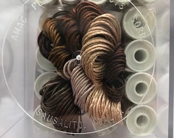 Au Ver A Soie- Thread Kit- African Complexion- Flesh Tone #5