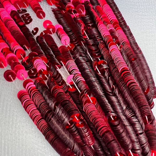 Carmine Red Etincelle Metallic Sequins Flat 3MM (14300), 4MM (14245), 5MM (14293) or Cups 3MM (14298), 4MM (14296), 5MM (14302)