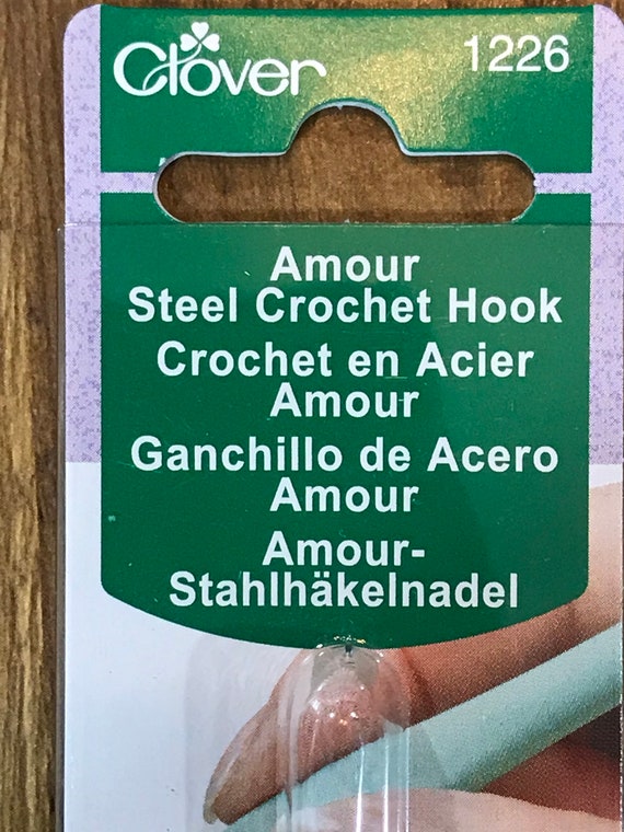 Clover Amour Steel Crochet Hook - Size 0 (1.75 mm)