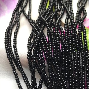 Black Round Beads 13* (2165)