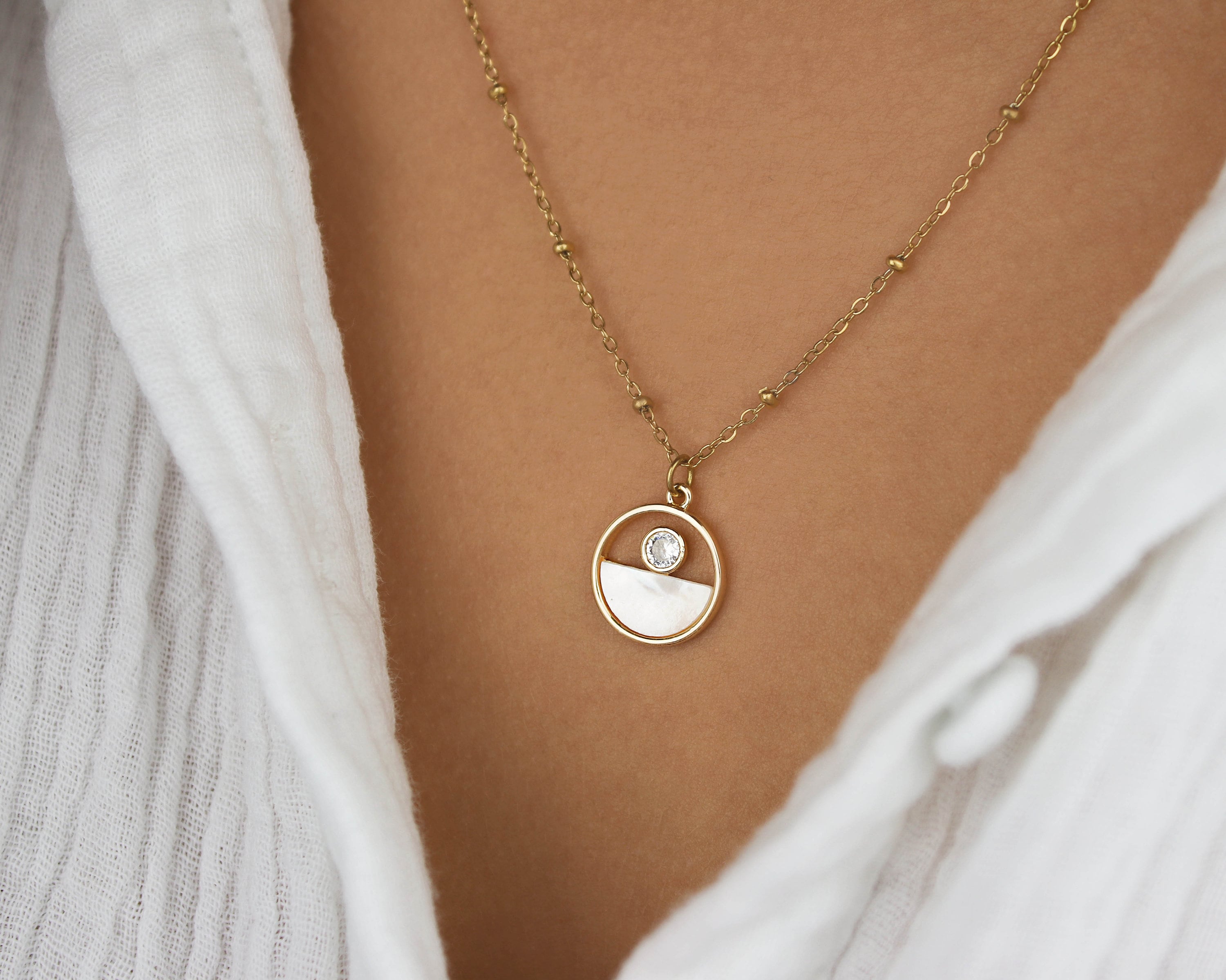 Collier Pendentif Rond Zircons Acier Inoxydable - Longueur 41-45 Cm, Neuf Avec étiquettes