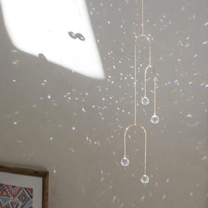 Atrapasol geométrico gigante, atrapasol con prismas de cristal, atrapasol grande, móvil minimalista, prisma de luz, decoración de ventanas