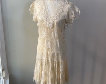 flapper girl wedding dress