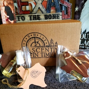 Scent In Time Car Freshener Leather Texas w/ Refresher spray