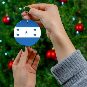 Honduras Ornament, Travel Themed Gifts, Spanish Culture, World Flag, Novelty Souvenir, Holiday Tree Decor, Honduran Gifts, Exchange Student