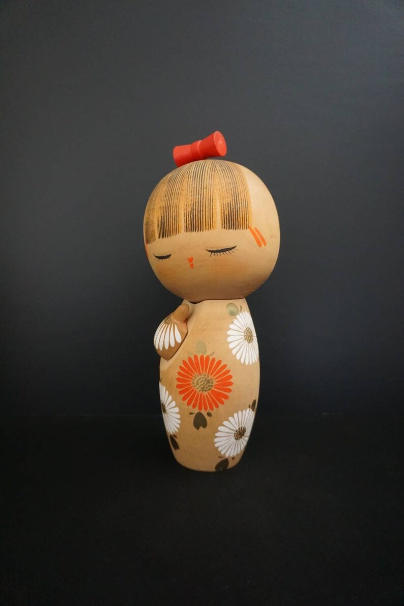aoki ryoka kokeshi