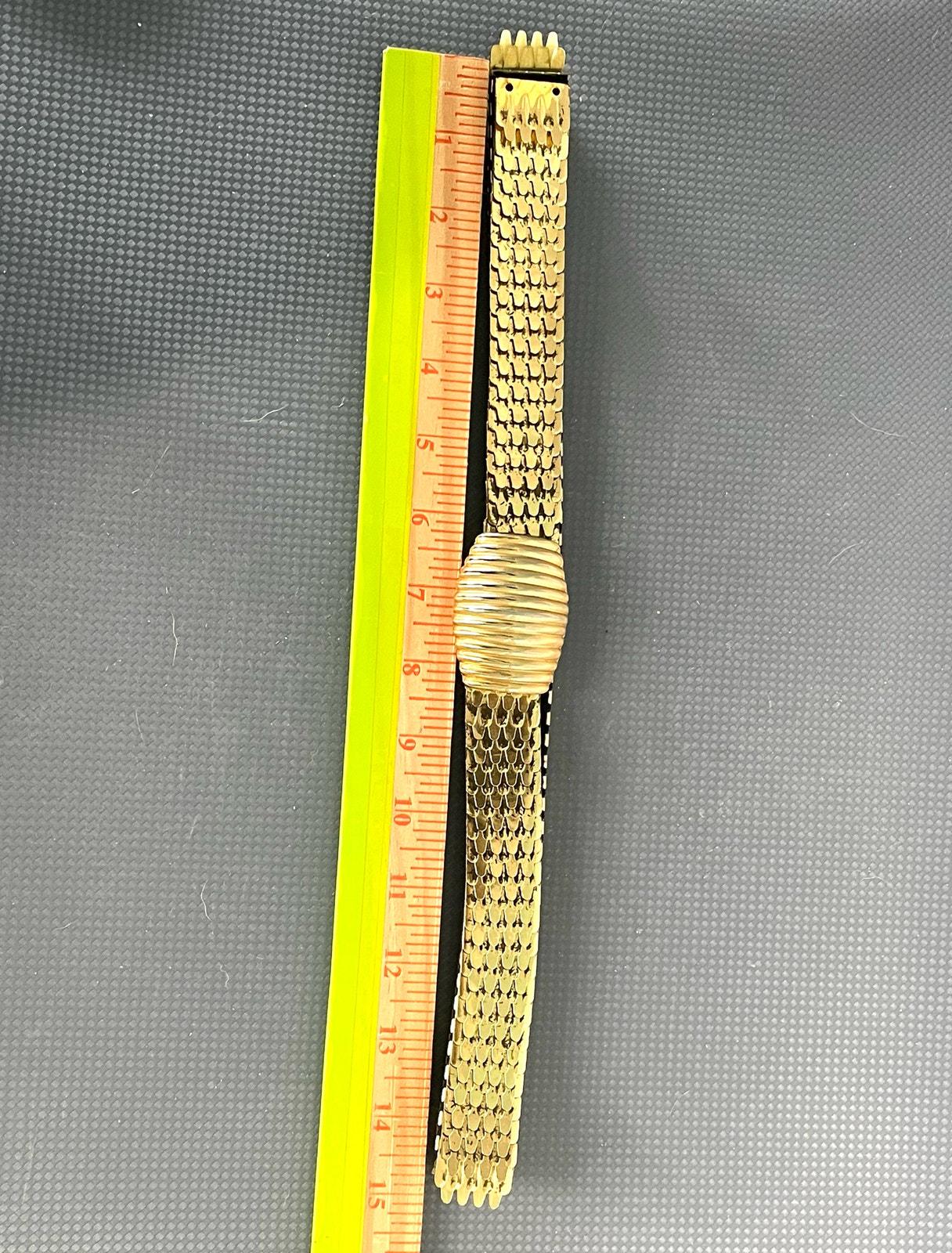 Vintage Gold Belt Fish Scale Metal Stretch 1970s Disco Queen Glamour Elastic Vintage 70s Gold Metal Fish Scale Stretch Belt Disco Size  main image 4