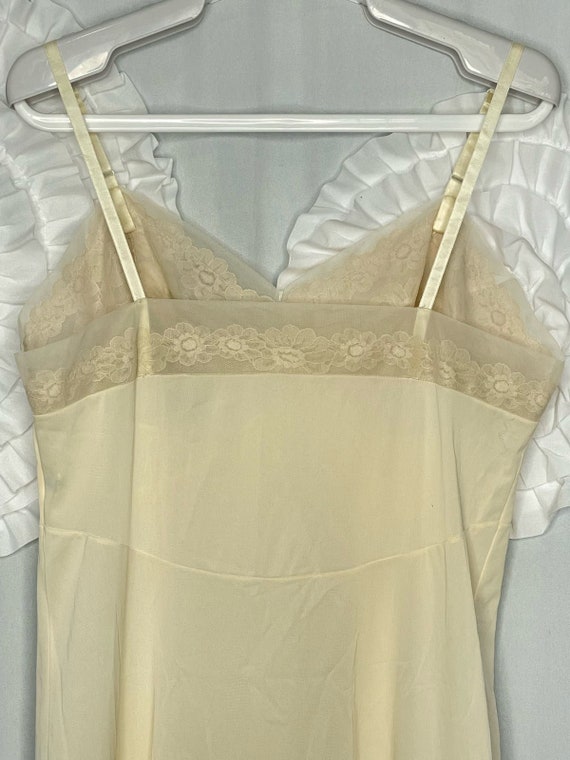 Vintage Vanity Fair Cream Nightgown Slip Dress La… - image 6