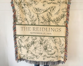 Manta tejida personalizada, regalo de aniversario de algodón para parejas, manta personalizada con nombre familiar para bodas, manta floral Toile de Jouy para despedida de soltera.