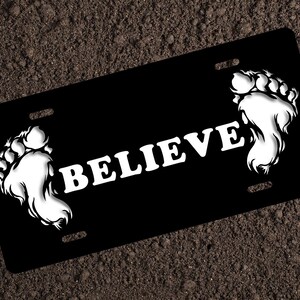 Bigfoot Foot Prints Believe License Plate Novelty Tag Sasquatch Yetti Custom Car Accessories big foot