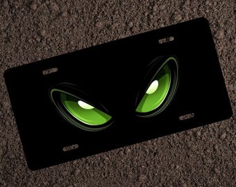 Mysterious Green Eyes License Plate – Extraterrestrial Car Tag