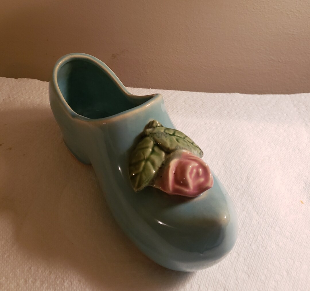 Mccoy Blue Dutch Shoe Planter With Pink Flower Etsy