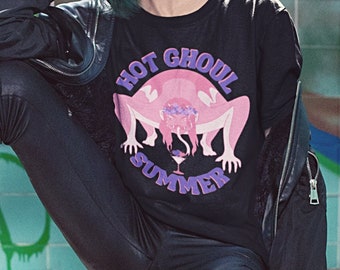 Hot Ghoul Summer Goth T-Shirt, Retro Inspired Tee, Hot Girl Summer, Gifts for Her, Alt Fashion, Pastel Graphic, Cute Halloween Party T-shirt