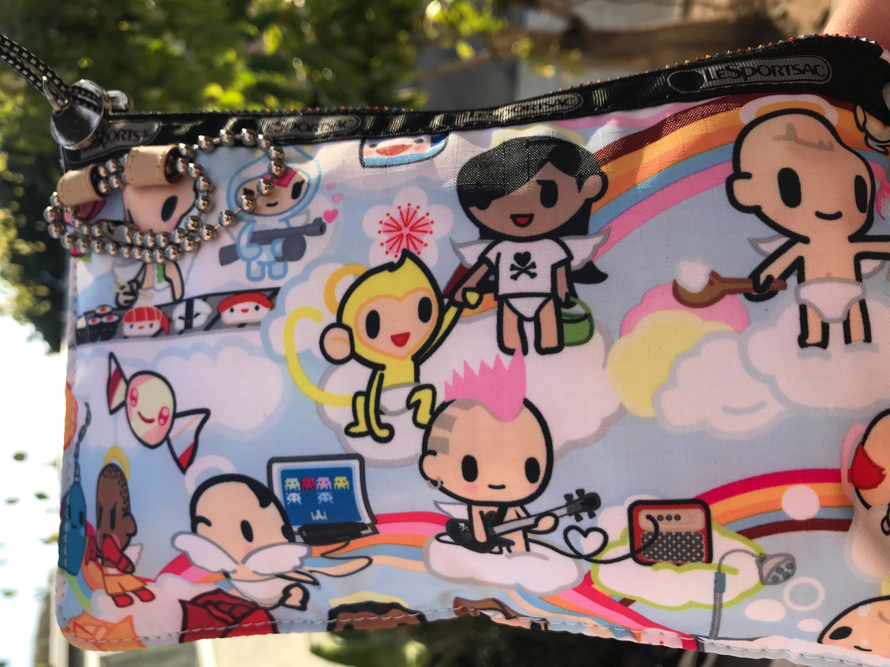 LeSportsac tokidoki コラボ アクセサリーポーチ　ハンドバッグ Lesportsac Tokidoki Rare Rainbow Playground Print Mini Bag/make up