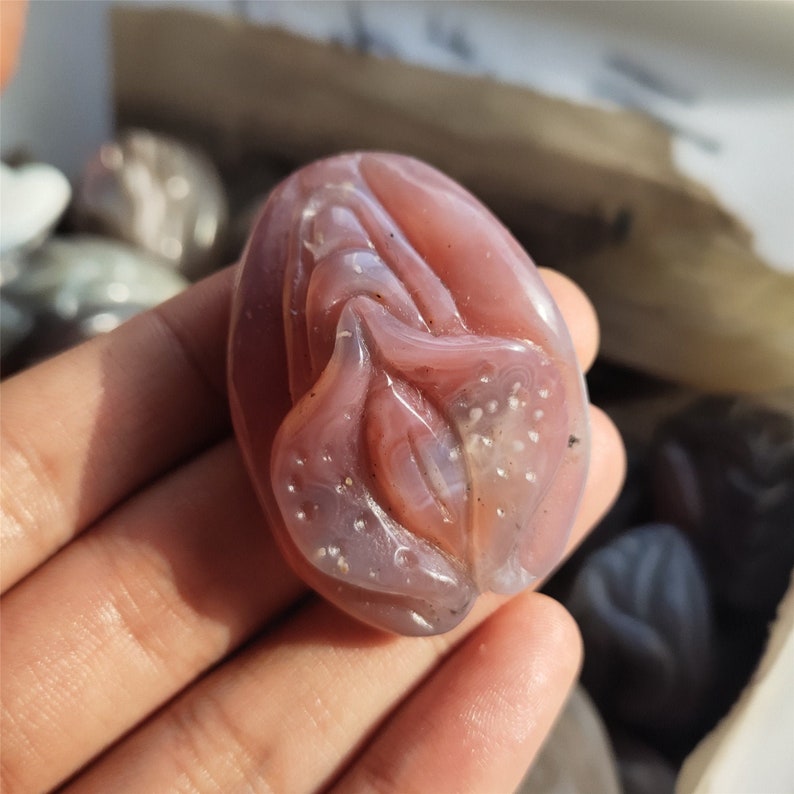 40g+ Natural Agate Source Of Life,Crystal sculpture,Quartz Vagina,Crystal Vagina,Crystal Heal,Reiki Heal,Crystal Carved,Crystal Gifts 1pc 