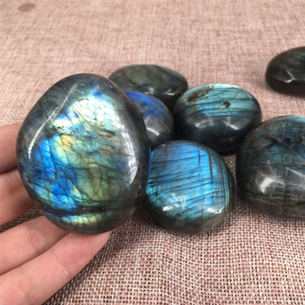 40G+ Natural Labradorite Palm Stone,Home Decoration,Mineral samples,Crystal Heal,Reiki Heal,Quartz Crystal Palm Stone,Crystal Gifts 1pc