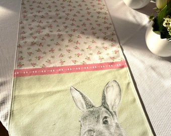 Table runner Easter bunny