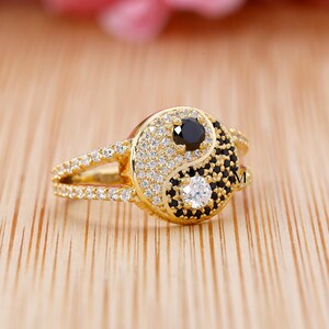 Yin Yang Wedding Ring, Round Cut Moissanite Engagement Ring, Pave Setting Ring, Black Onyx Ring, Split Shank Ring,Bezel-Set yellow Gold Ring