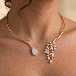 Botanical Moissanite Choker Necklace, Pear and Marquise Cluster Collar, Gold Open Wire Statement Necklace, Nature Inspired Fine Jewelry Gift