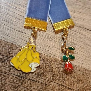 Cuento tan antiguo como el tiempo La Bella y la Bestia Marcapáginas con cinta