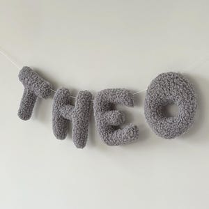 Faixa de nome para berçário, decoração de parede personalizada, presente com nome de bebê, letras de tecido de pelúcia personalizadas, placa de nome Boucle, palavra ou frase personalizada, quarto de bebê