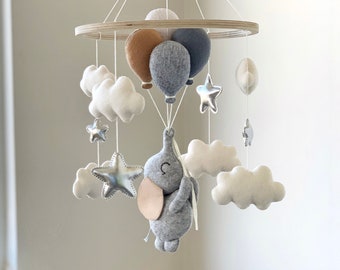 Mobile bébé éléphant éléphant avec ballons Décoration de chambre d'enfant Mobile en feutre pour bébé Cadeau de baby shower