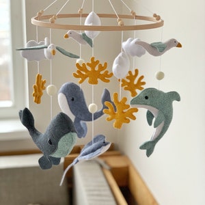 Móvil de bebé ballena, decoración de guardería, móvil de guardería náutica, regalo de baby shower, móvil de cuna colgante, delfín, mar, océano imagen 7