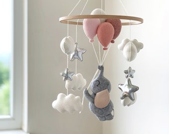 Elephant baby mobile Girl Elephant with balloons Nursery Decor Felt Crib mobile Baby Shower Gift Pink Nursery