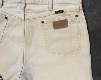 Beige Wrangler Shorts size 20/38