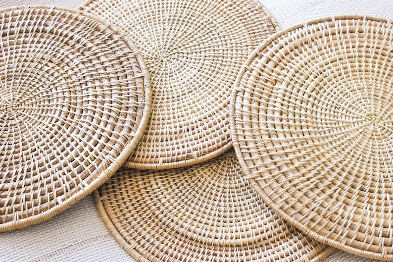 Round Woven Placemats With Napkin Rings Set Of 4 Large Non-Slip Handmade Rattan Mat For Dining Table Water Hyacinth Table Mats