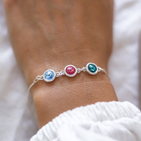 Three Birthstones Bracelet, Mother's Birthstone Bracelet, Gift For Mum, Family Bracelet, Generations, New Mum Gift, Mom Birthday, BFF Gift