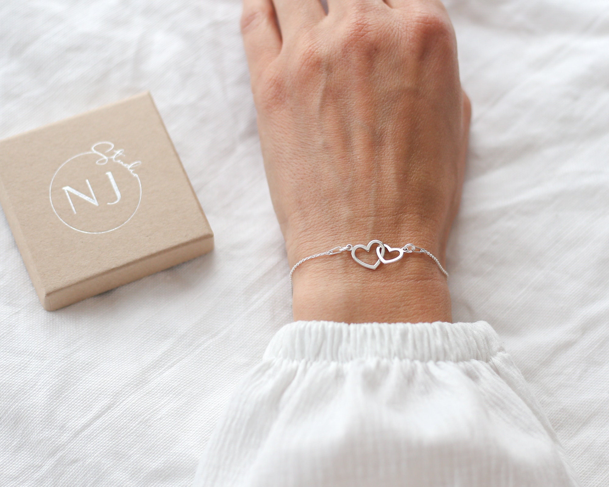 Amandasessom Personalized Intertwined Hearts Birthstone Necklace Engraved Silver Two Double Heart Mother&Daughter Necklace Amandasessom Personalized Intertwined Hearts Birthstone Necklace Engraved Silver Two Double Heart Mother&Daughter Necklace