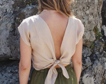 Linen top with open back and back tie in Beige