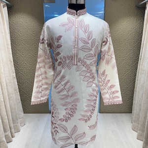Men&#39;s Cream Kurta with Pink Leaf Embroidery – Indian Ethnic Wear, Festive & Wedding Outfit, Botanical Pink Embroidery, Light Cotton Feel