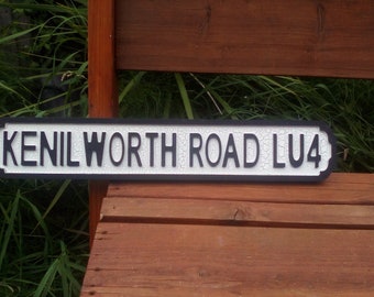 素晴らしい「KENILWORTH ROAD LU4」レトロスタイルのサッカー サイン。ルートン タウンのファンへのプレゼントに最適です。サイズ 63 x 11 CM。