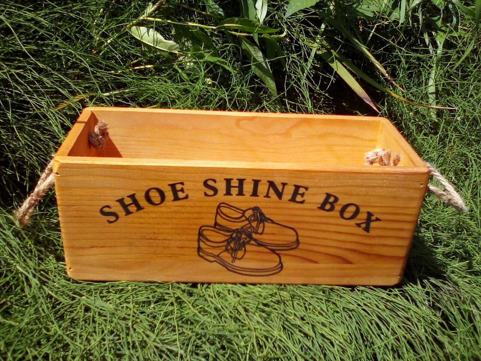 Shoe shine box steel plate and oak wood