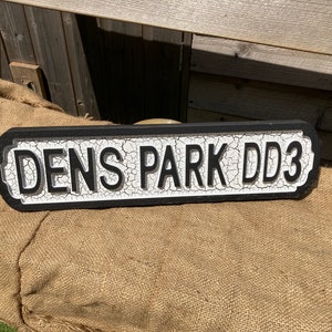 DENS PARK DD3 retro style wooden football street sign. Great gift for Dundee FC fans. Wall decor. Size 49 X 11 Cm