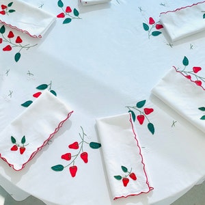 9Pc Strawberry Embroidered Madeira Linen Set, 1 x round Tablecloth and 8x Napkins image 2