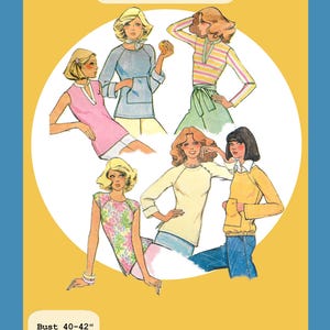 Pode incluir: Um padrão PDF de 1976 para um conjunto de tops de malha com ilustrações de cinco estilos de camisa diferentes. O texto diz 1976 Set of Knit Tops PDF Pattern e Bust 40-42 inches, Waist 32-34 inches. A parte inferior inclui Steak & Legs.