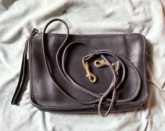 [RARE]OG y2k Coach Hamptons コーチ ショルダーバッグ Vintage Coach Y2k 00s Black Hamptons Demi Buckle Crossbody