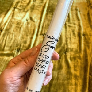 Single vintage white taper 10 inch candle made by Emery