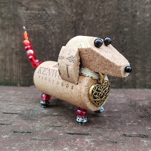 Wine Cork Dachshund, Valentines Gift for Dog Mom, Wiener Dog Gifts, Sausage Dog Gifts, Valentines Tiered Tray, Doxie Gifts, Vet Tech Gift