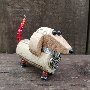 Wine Cork Dachshund, Valentines Gift for Dog Mom, Wiener Dog Gifts, Sausage Dog Gifts, Valentines Tiered Tray, Doxie Gifts, Vet Tech Gift