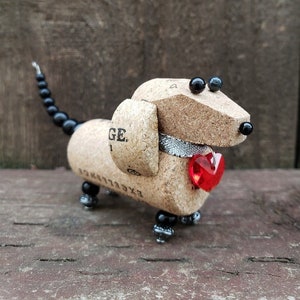 Wine Cork Dachshund, Valentines Gift for Dog Mom, Wiener Dog Gifts, Sausage Dog Gifts, Valentines Tiered Tray, Doxie Gifts, Vet Tech Gift