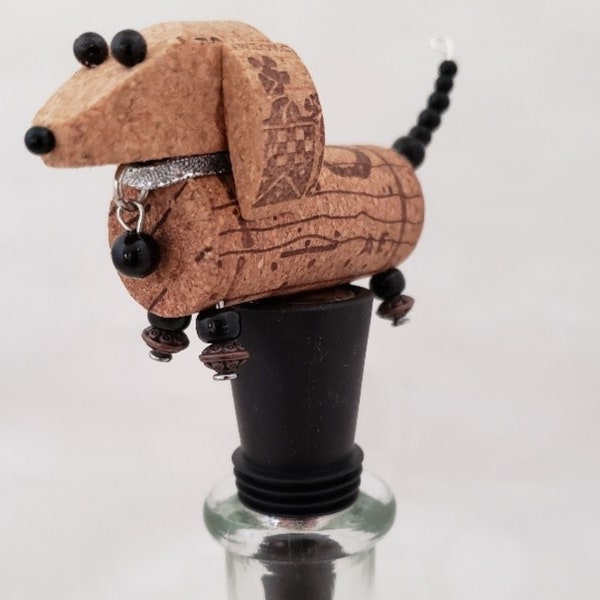 Dachshund Handmade Cork Wine Stopper, Gift For Wine Drinkers, Veterinarian Gift, Bar Cart Accessories, Housewarming Alcohol Unique Gift Idea