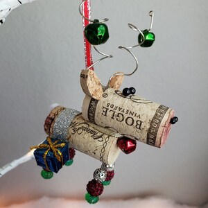 Wine Cork Christmas Reindeer, Table Decor, Vet Gift, Pet Sitter Gift, Mantel Decor, Tier Tray, Farmhouse, Rustic Decor, Ornament Exchange