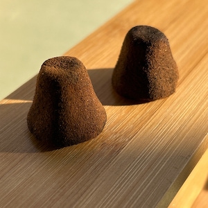 Rosey Cinnamon Resin Weihrauchkegel - Natürlich Handgefertigt