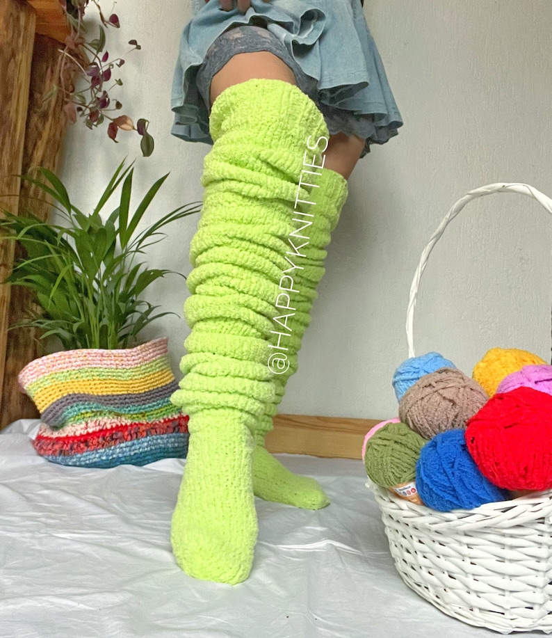 40''Fuzzy-Oberschenkelsocken handgestrickte Plüschsocken in Übergröße Bild 4