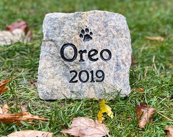 Pet Memorial Stone, Pet Memorials, Dog Cat Memorial, Pet Grave Marker, Pet Remembrance, Dog Loss Sympathy, Sympathy Gift, Pet Gifts, Outdoor